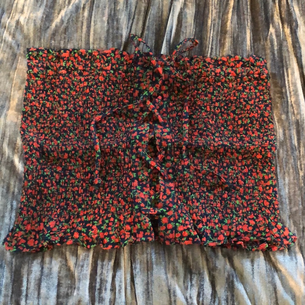 NWOT American Eagle Outfitters Lace Up Floral Tube Crop Top Size S